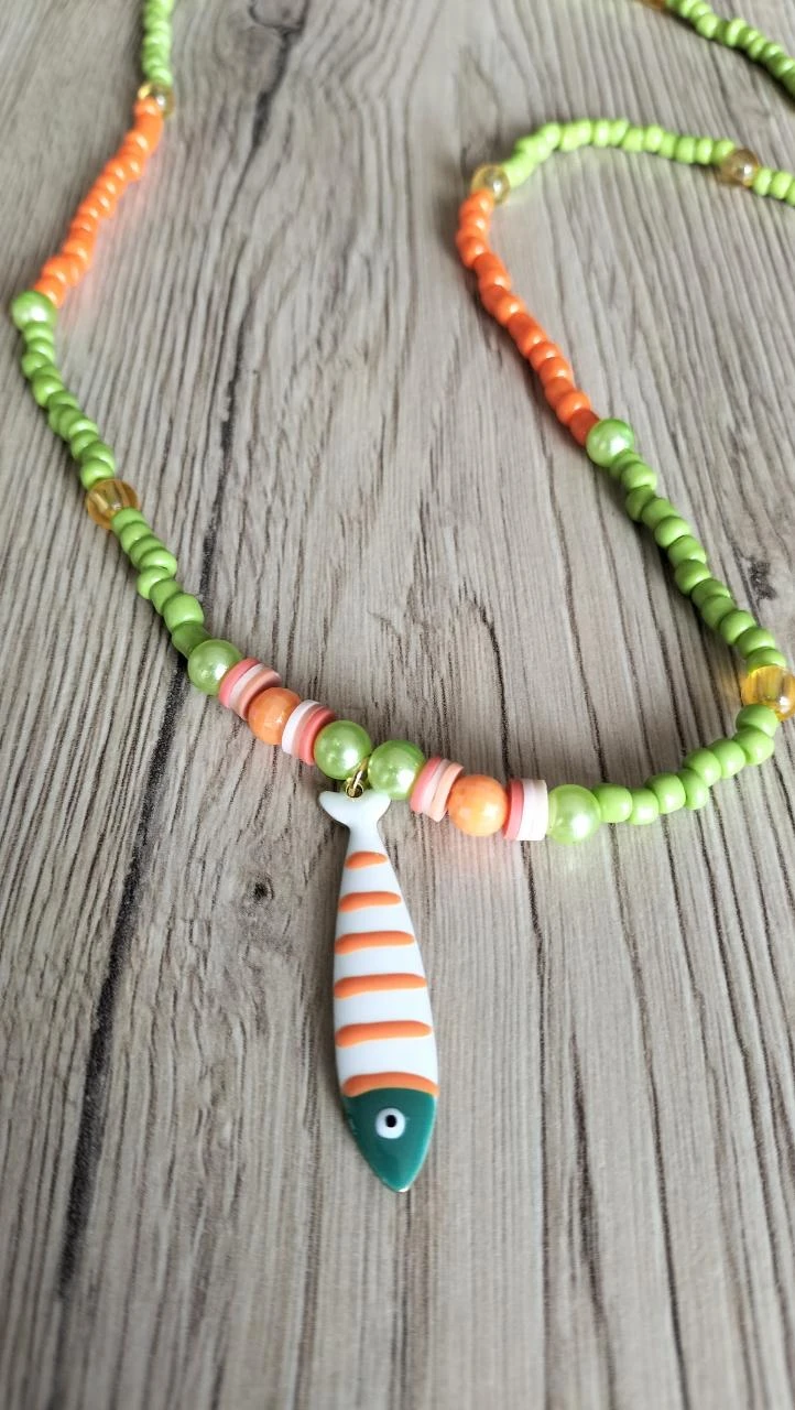 Colar de contas com pingente de peixe listrado – photo 2